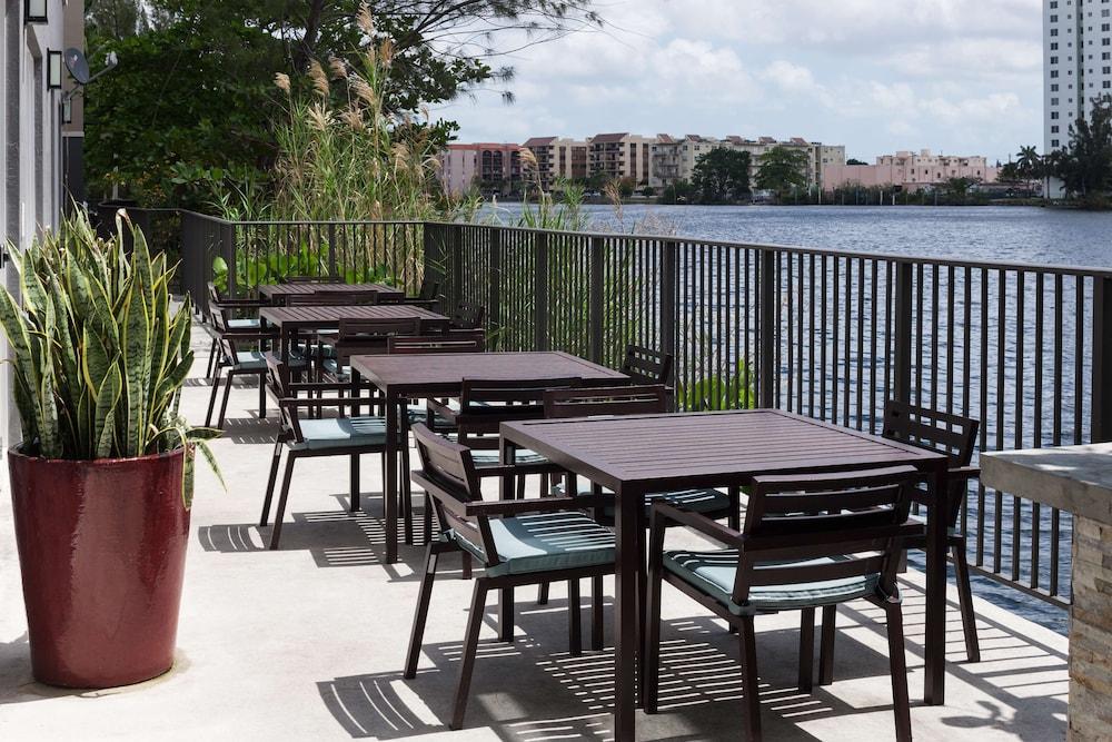 Homewood Suites Miami Airport/Blue Lagoon Miami Springs Екстер'єр фото