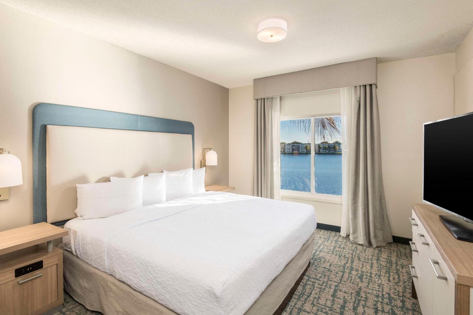 Homewood Suites Miami Airport/Blue Lagoon Miami Springs Екстер'єр фото